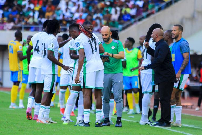 国足敢不敢, 球迷几乎都, C组当中 国足敢不敢, 球迷几乎都, C组当中